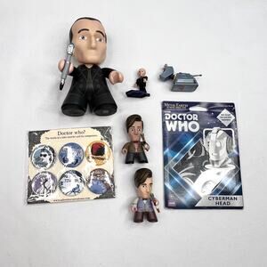 Lot of Doctor Who Figures & Collectibles